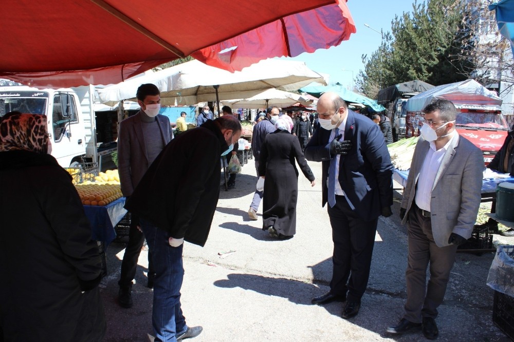 Aziziye’de pazarlar kontrol altında 