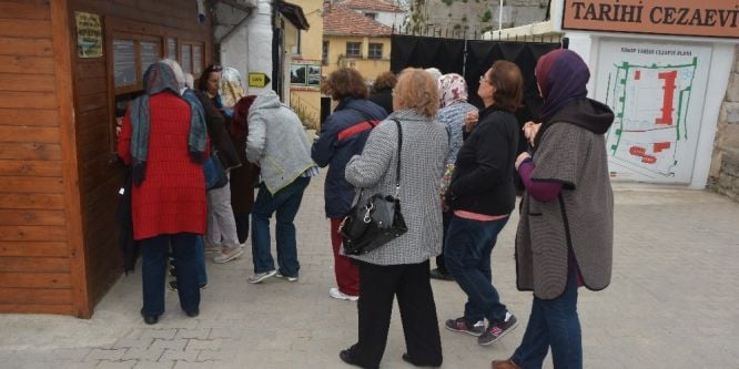 Emekli öğretmenler Sinop’u gezdi