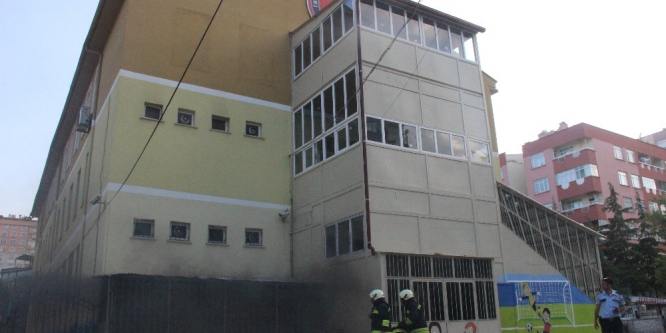 6 çocuk torpille okulu yakıyordu