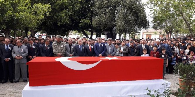 Hataylı şehit polis Burhan Mercan son yolculuğuna uğurlandı