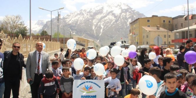 Sınırdaki öğrenciler Hakkari’yi ziyaret etti