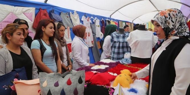 Silopi’de el emeği göz nuru sergisi