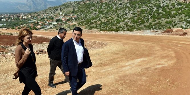 Kepez Belediyesi’nden 25 metrelik yol