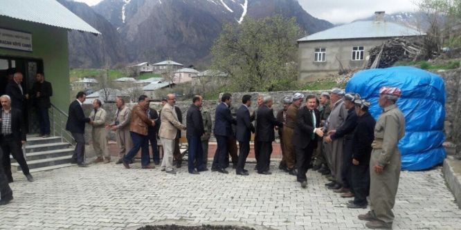 AK Parti’li Özbek’ten teşekkür ziyaretleri