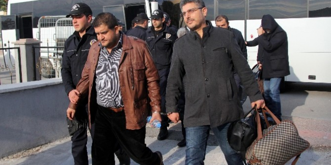 FETÖ’den gözaltına alınan 17 iş adamı adliyeye sevk edildi