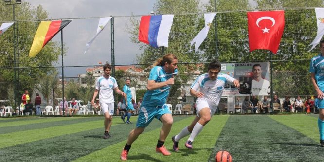 Kemer’de dostluk turnuvası yapıldı