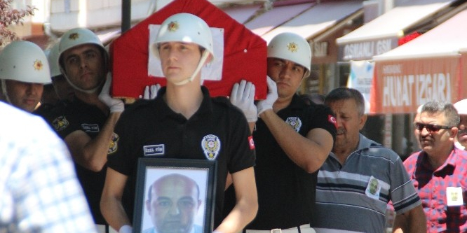Polis memuru son yolculuğuna uğurlandı