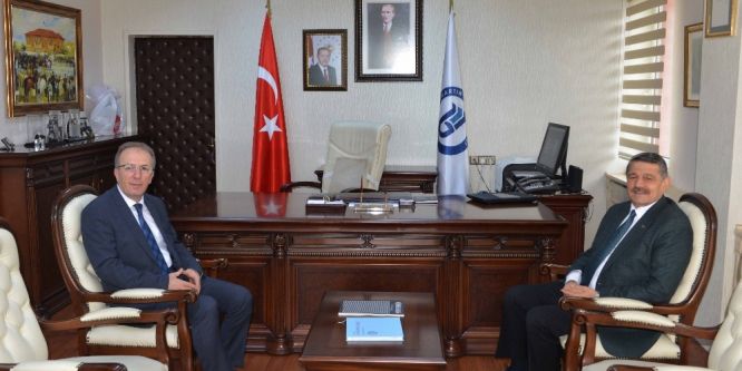 Başkan Akın’dan Rektör Uzun’a ziyaret