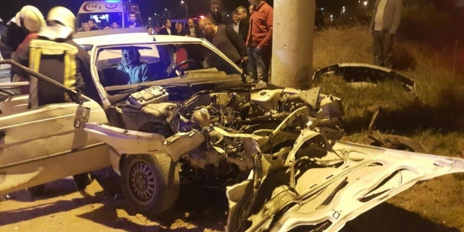 Denizli’de iki otomobil çarpıştı: 1 çocuk öldü, 10 kişi yaralandı