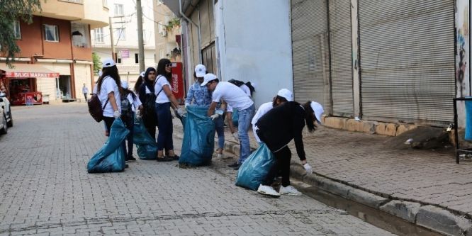 Cizre’de temizlik kampanyası başlatıldı