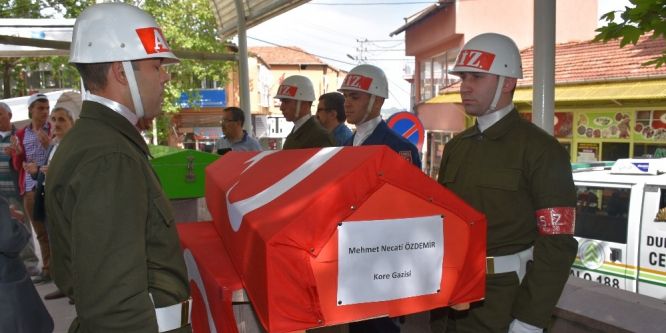 Kore Gazisi son yolculuğuna uğurlandı