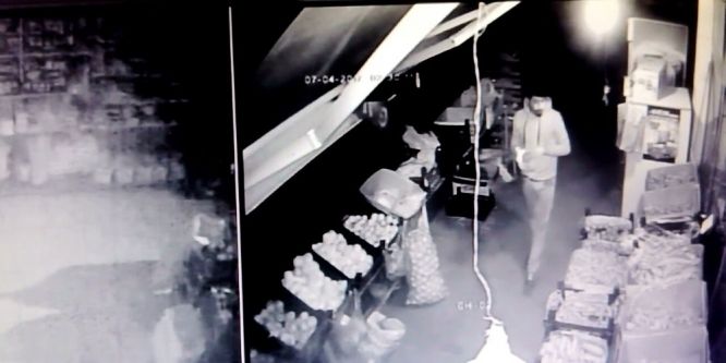 Hırsızlık şüphelisini cami cemaati fark etti