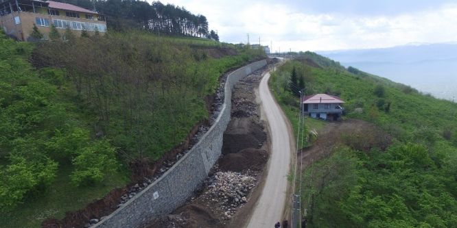 Boztepe yolu genişliyor