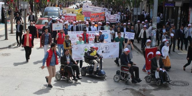 Elazığ’da engellilerden farkındalık yürüyüşü