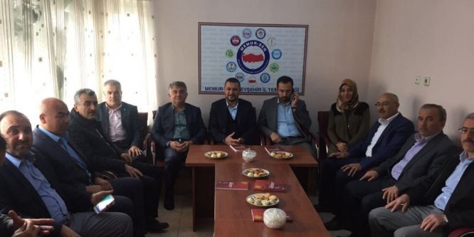 AK Parti’den Memur-Sen’e ziyaret