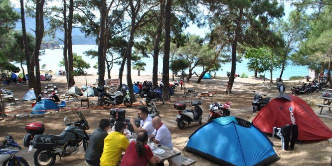 250 motorcu Kumluca’da kamp yaptı