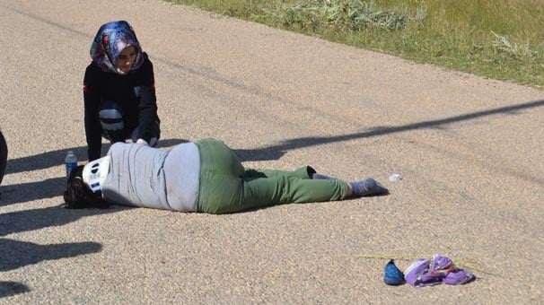 Baba arkasını dönüp baktı, korkunç manzara ile karşılaştı!