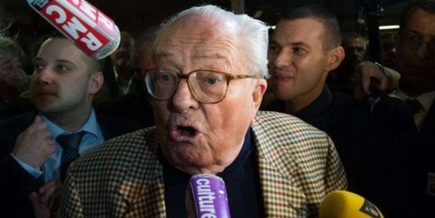 Baba Le Pen: Kızımdan utanıyorum