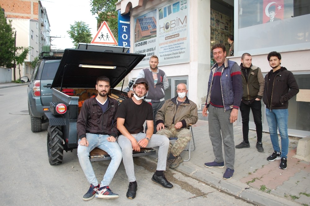 Baba oğul hayalini 20 günde sanata dönüştürdü 