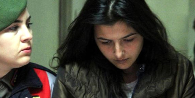 Babaannesinin kafasını kesen torundan 