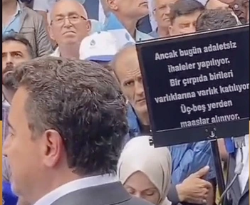 Babacan rezil kepaze oldu! “Cin Ali” fena yakalandı
