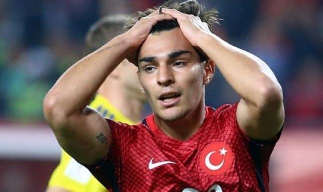 Babası onayladı! Galatasaraylı oluyor!