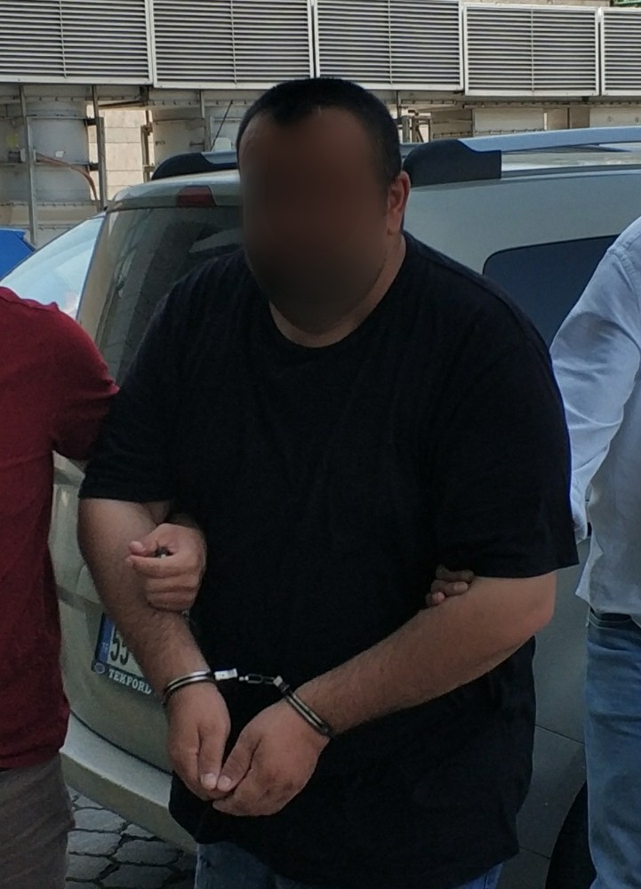 Babasına bıçak dayayıp 300 lirasını gasp eden şahıs adli kontrol şartıyla serbest bırakıldı 