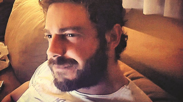 Babasına plastik patlayıcı göndermiş