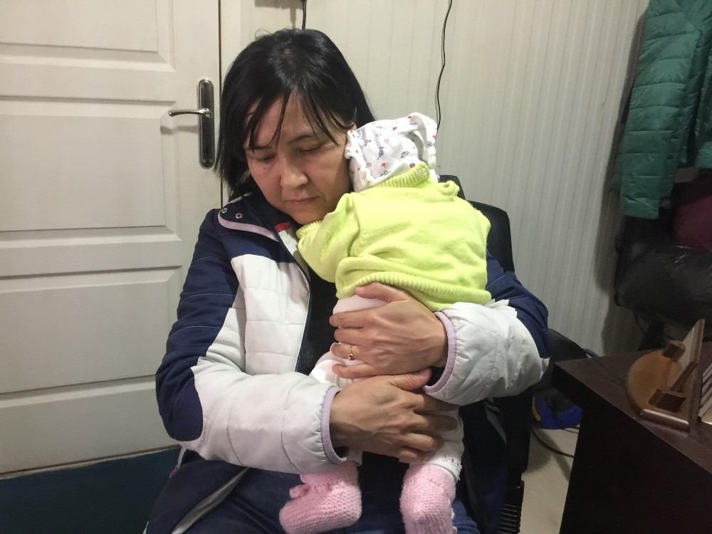 Babasının kabul etmediği bebek kimliksiz kaldı 