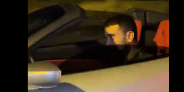 30 bin lira maaşım var diyen CZN Burak yeni aracıyla gösteriş yaptı