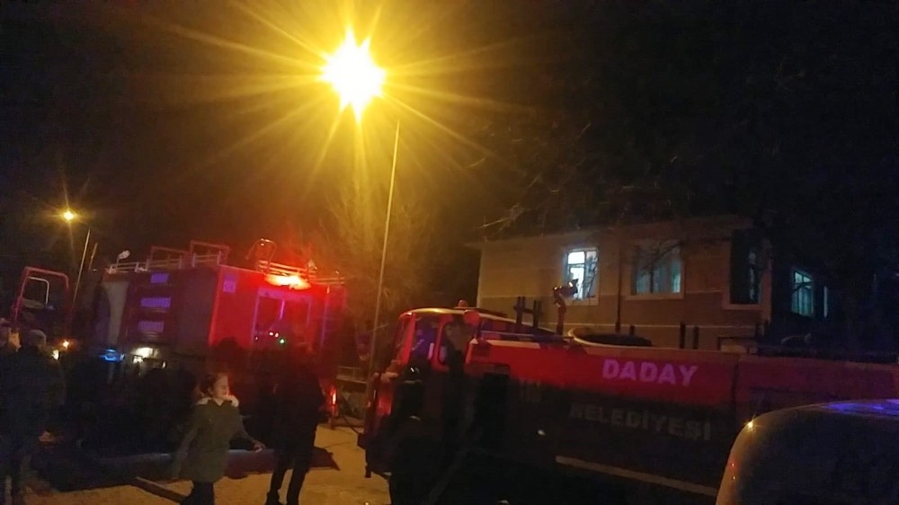 Baca yangınını itfaiye söndürdü 