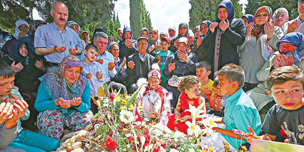 Bacağı kırıldı kurtuldu