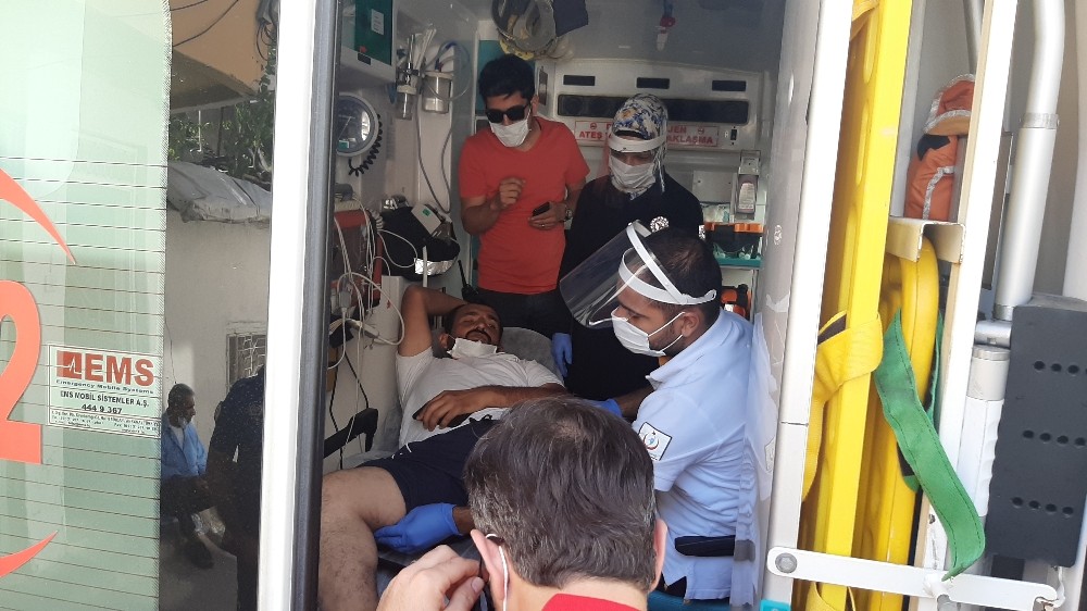 Bacağına isabet eden cisimle yaralandı 