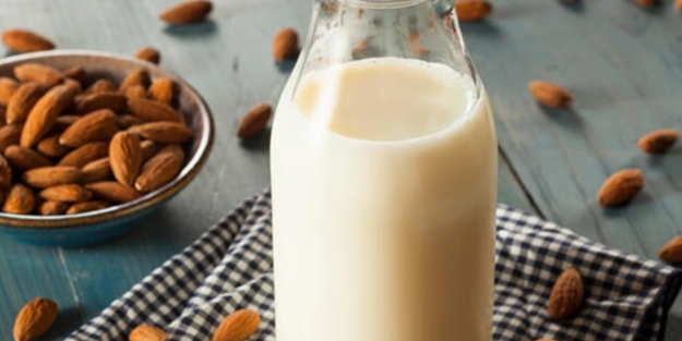 Badem sütü nasıl yapılır? Badem sütü nasıl elde edilir?