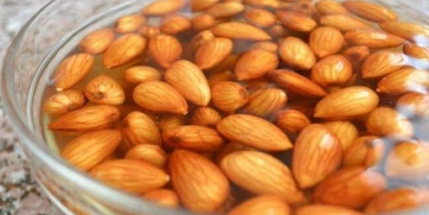 Bademi gece suda bekletip yerseniz...