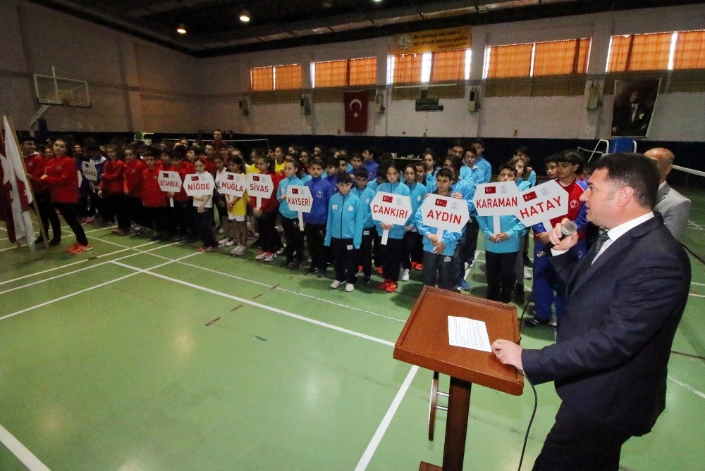 Badminton Anadolu Yıldızlar Ligi Yarı Final Müsabakaları 