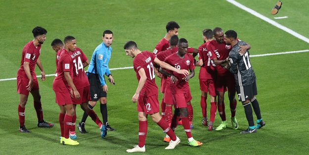 BAE'yi deviren Katar, Asya Kupası'nda finale çıktı