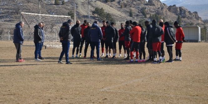 Evkur Yeni Malatyaspor’da Samsunspor maç hazırlıkları sürüyor