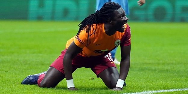Bafetimbi Gomis bu sezonki gol sayısını 10'a çıkardı