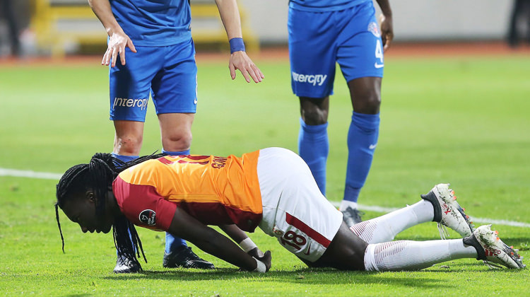 Bafetimbi Gomis'in durumu nasıl? Doktoru resmen açıkladı