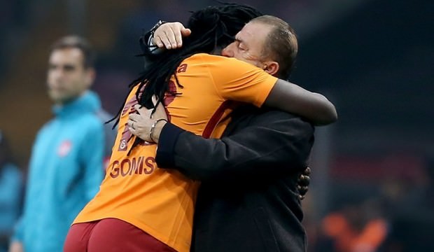 Bafetimbi Gomis'ten G.Saray'a 9,5 numara önerisi