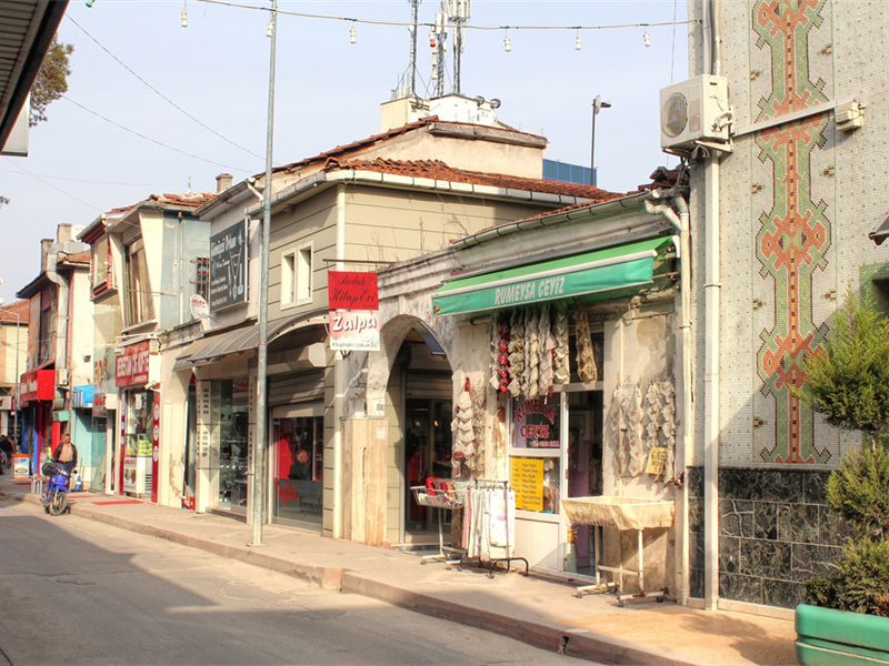 Bafra Belediyesi ’Bedesten Çarşısı’nı unutmadı 