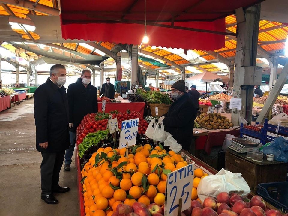 Bafra’da pazar yerleri hafta içi her gün açık olacak 