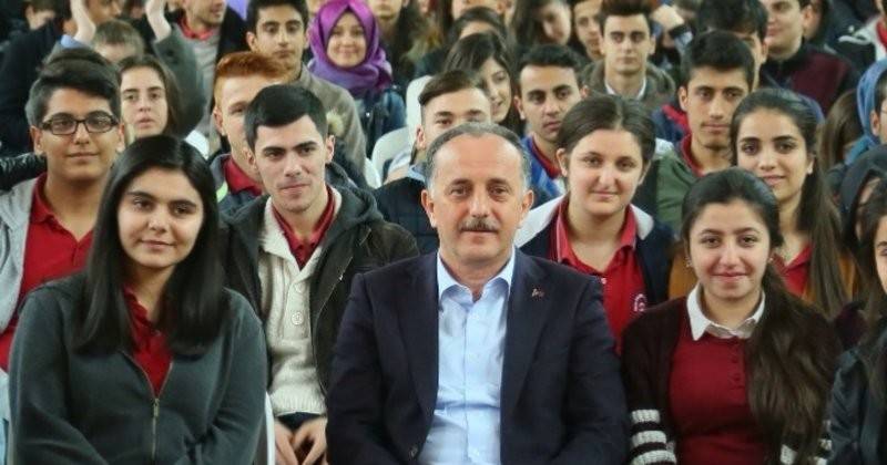 Bağcılar Belediyesinden öğrencilere eğitim desteği