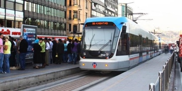 Bağcılar-Kabataş tramvay hattında çalışma