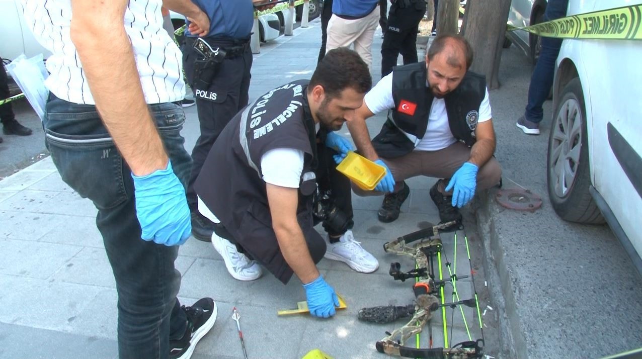 Bağcılar’da akılalmaz olay! Bakın cami imamını neyle yaraladı