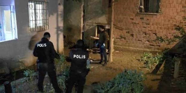 Bağcılar'da bahçede yeni doğmuş bir bebek bulundu