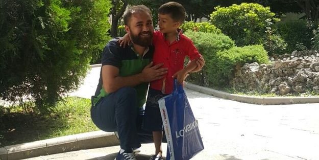 Bağcılar’da çocuklara bayram hediyesi dağıtıldı