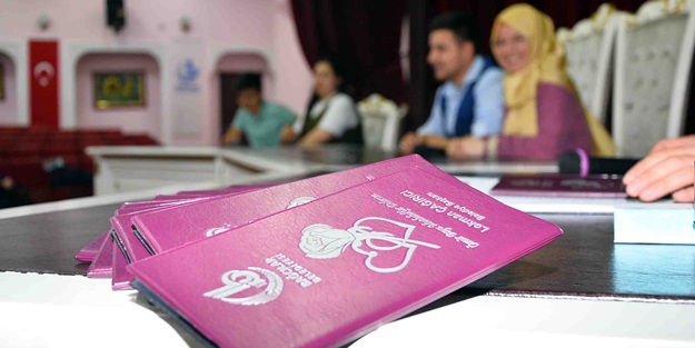 Bağcılar’da Evlendirme Dairesi’nde 07.07.2017 çılgınlığı