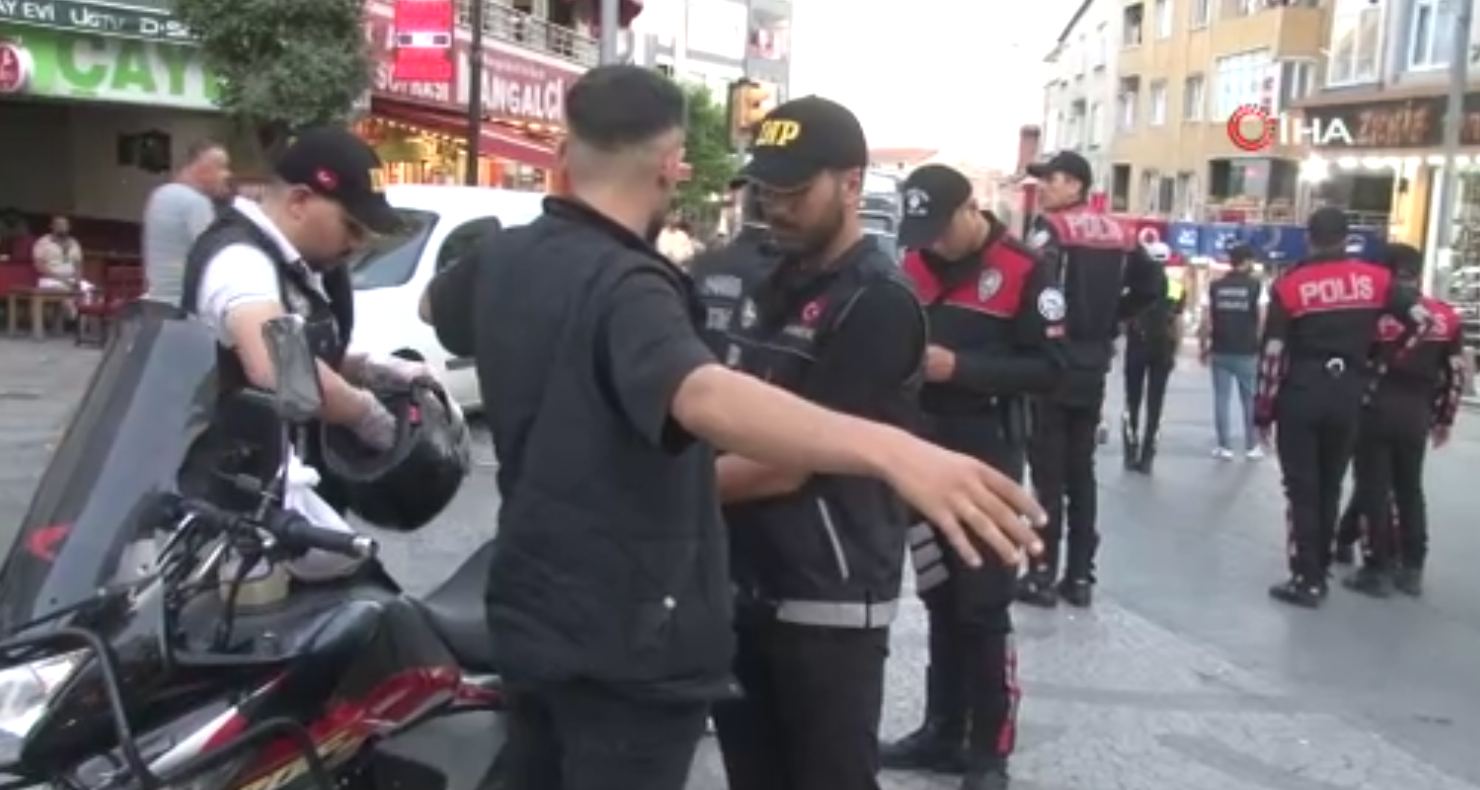 Bağcılar'da narkotik denetimi